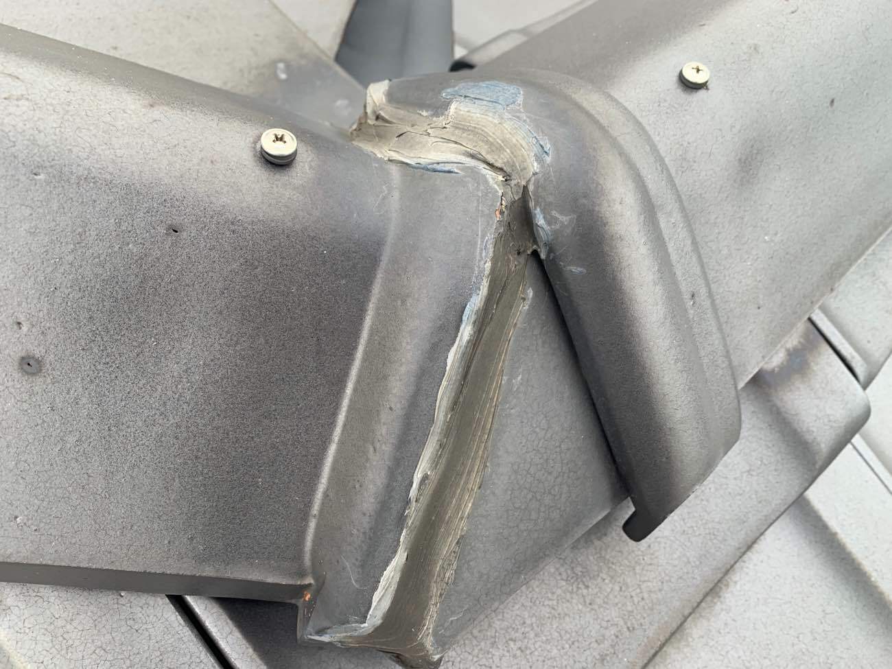 コーキングの切れ