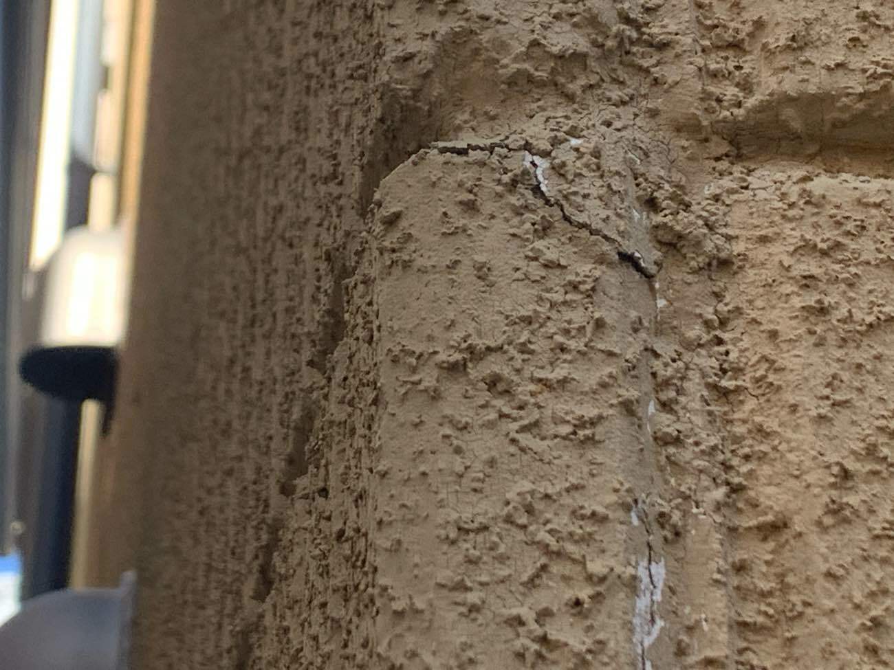 出隅部のひび割れ