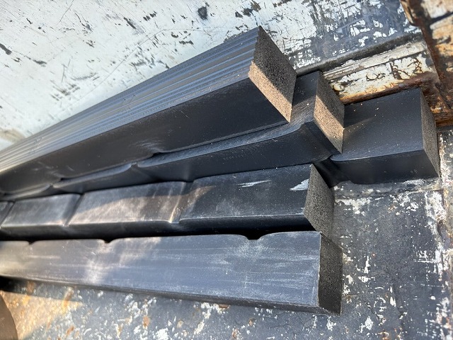 屋根役物取り替え改修工事で使用する樹脂垂木