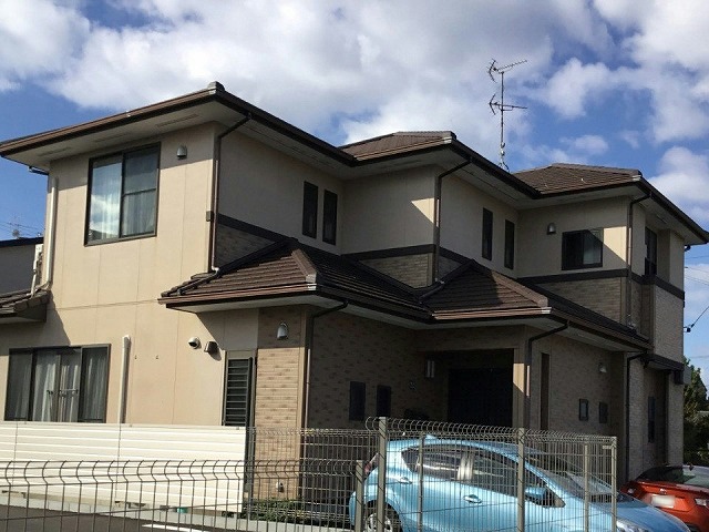 家屋点検の結果を受けて棟瓦取り直し工事を行うことが決定した住宅