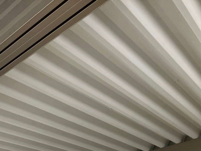 名古屋市天白区にてカーポート折板屋根のガイナを用いた断熱塗装メンテナンスが完成
