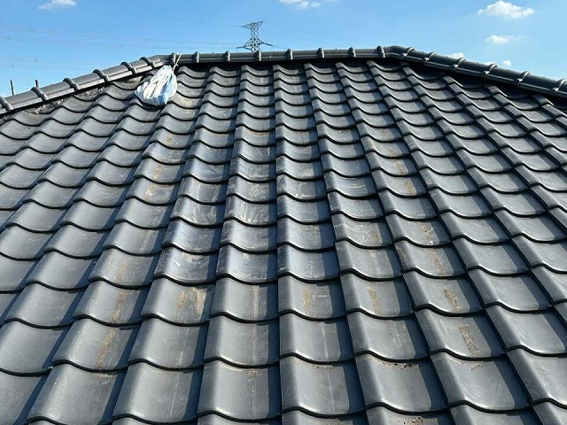 天窓撤去による雨漏り修理が完成した住宅の瓦屋根