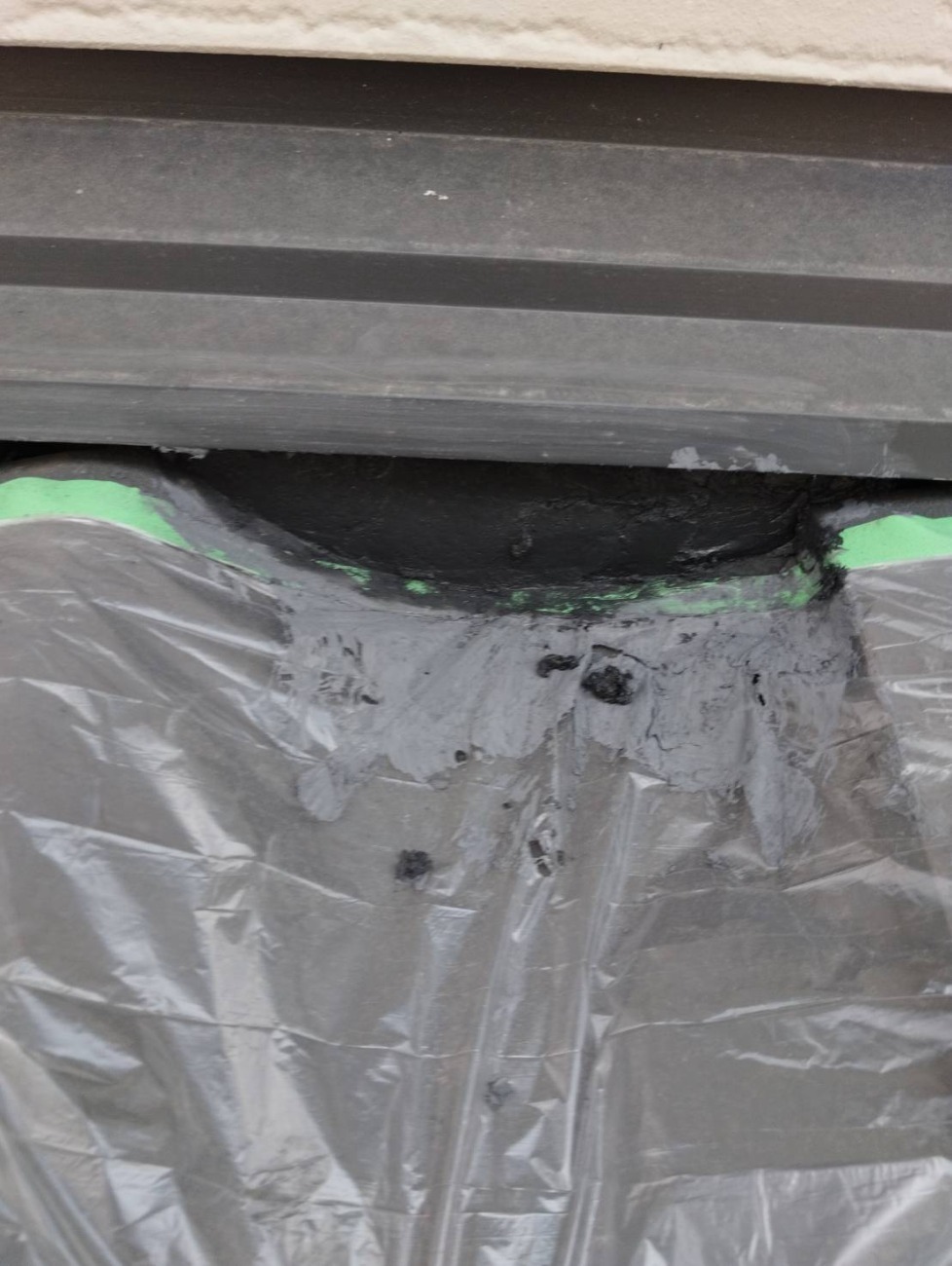 漆喰詰め直しの養生