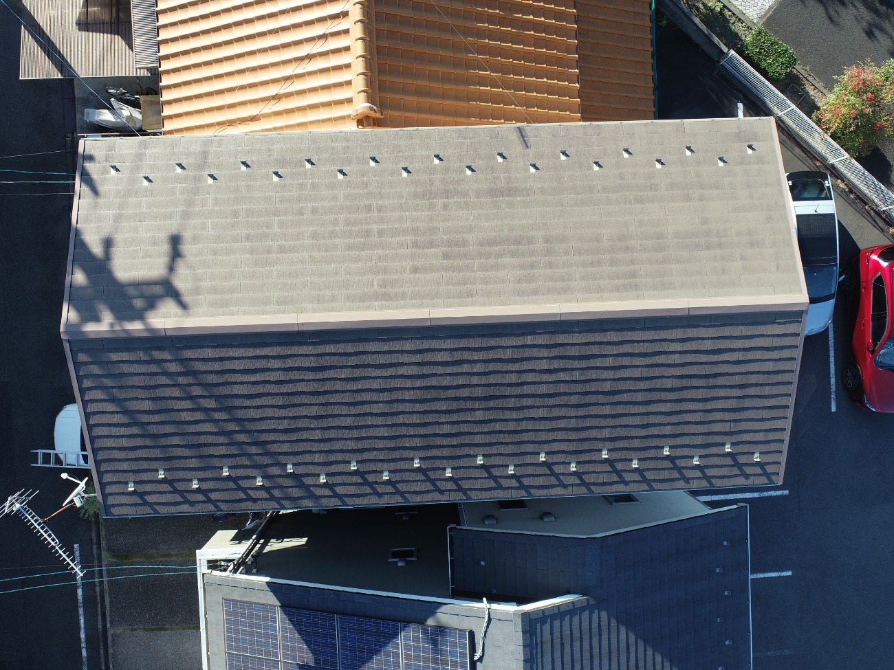 名古屋市港区の3階建て住宅のスレート屋根