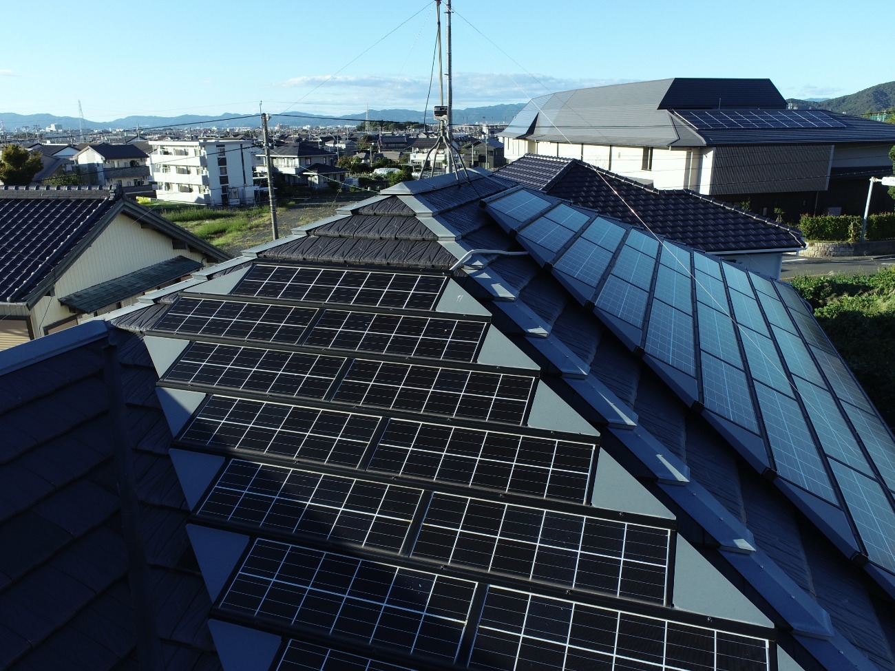 豊明市の住宅で屋根点検を行った時の様子