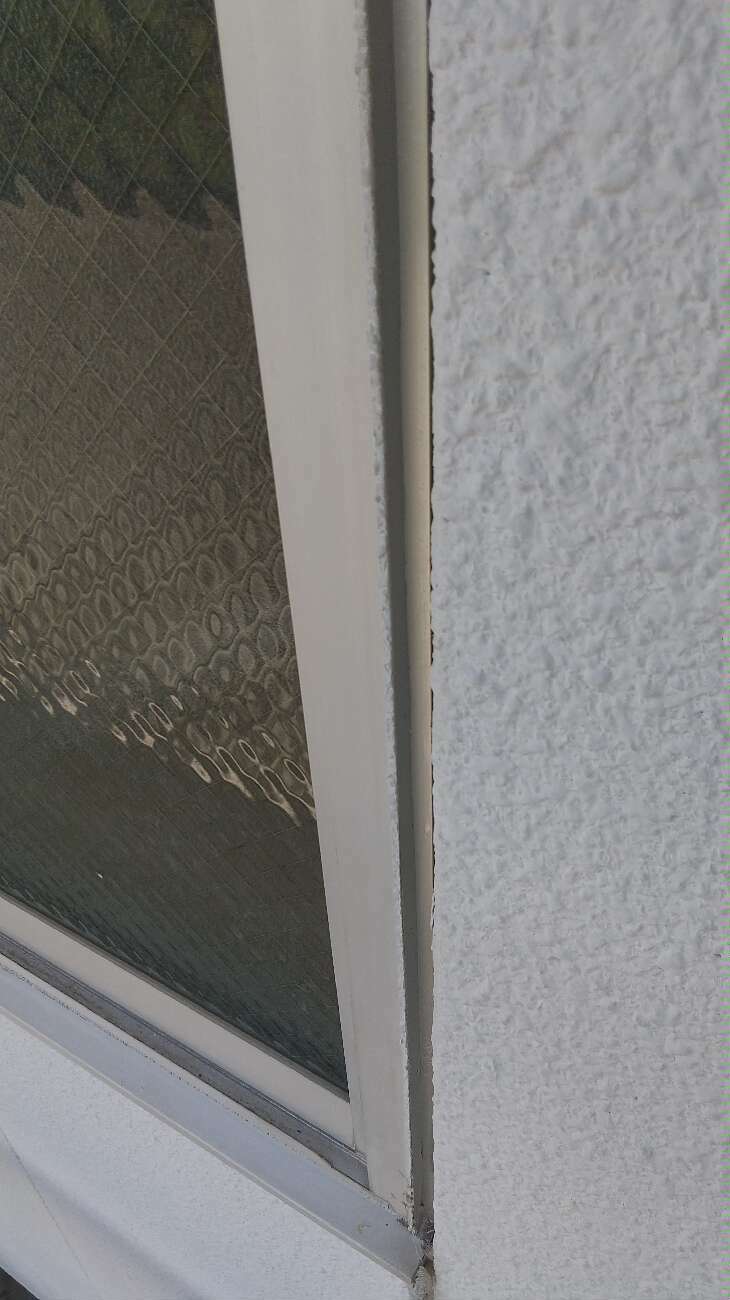 シーリングのひび割れや剥離