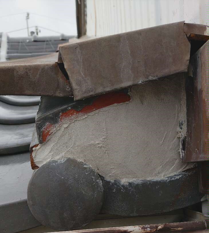 新しい漆喰の詰め直し