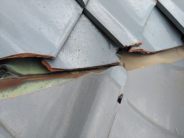増築後から雨漏りが止まらない瓦屋根の点検