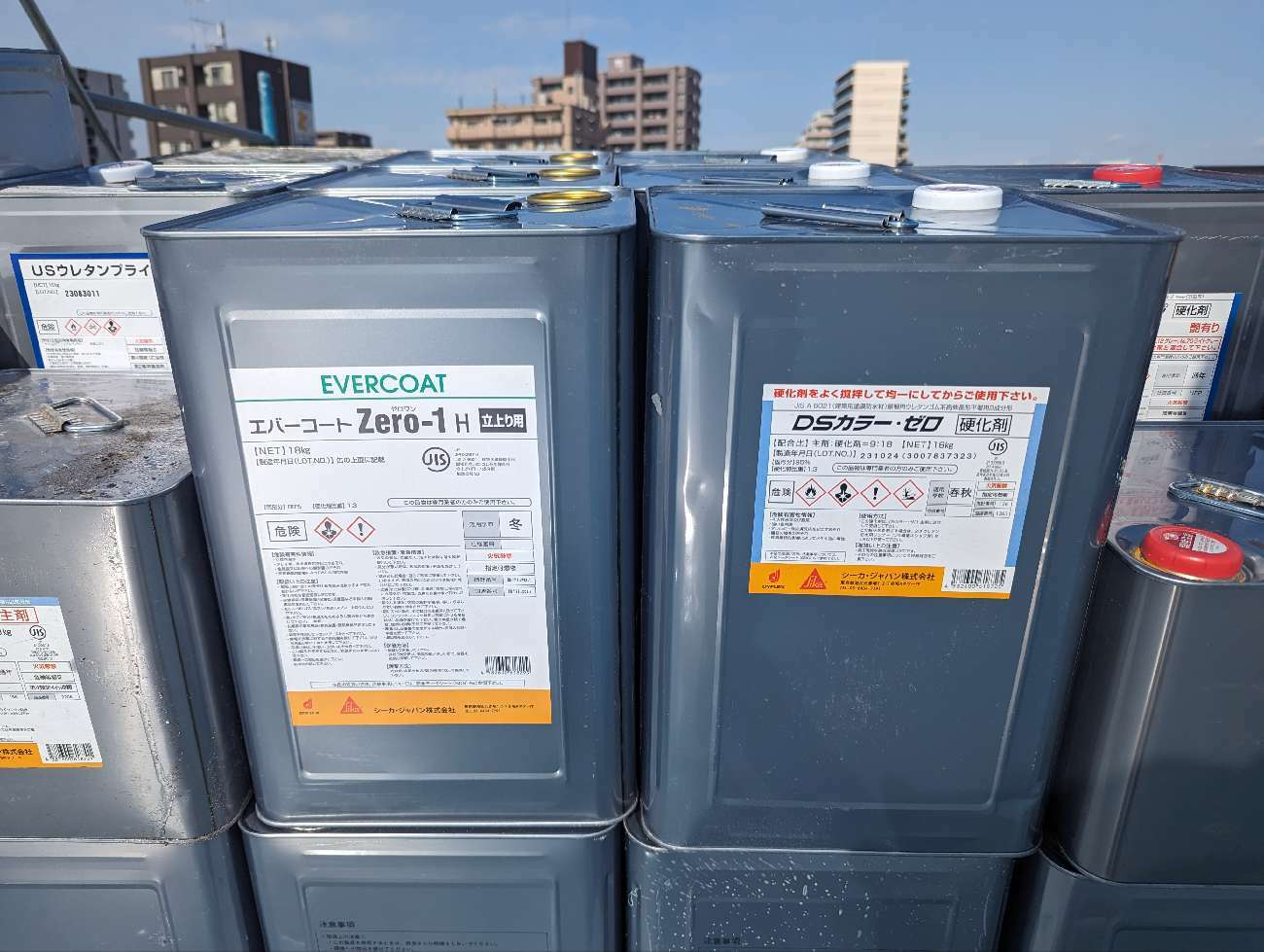シーカ・ジャパン社のウレタン塗膜防水材