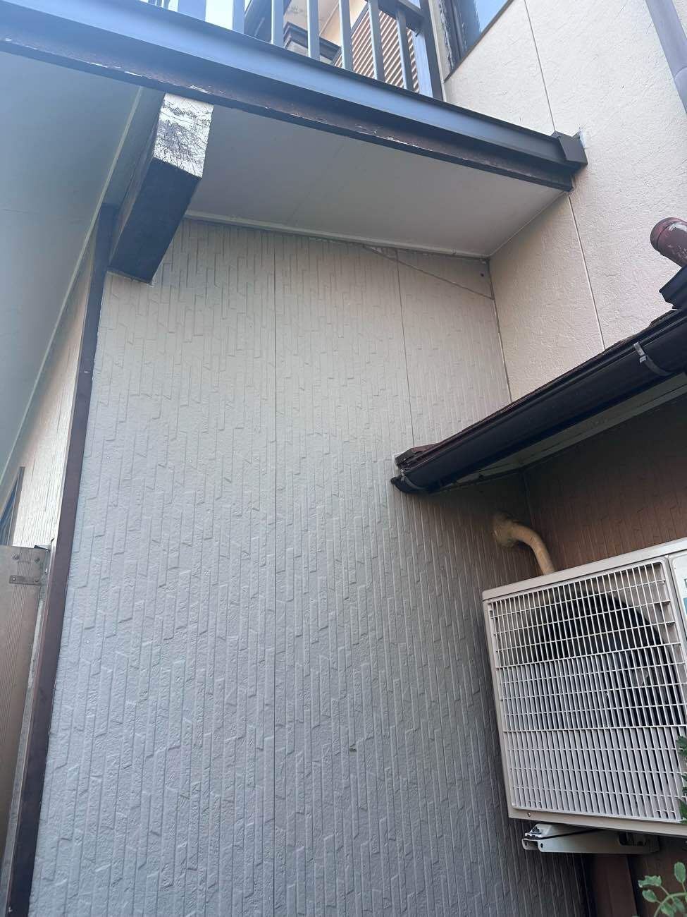 日進市　軒天もきれいな状態に