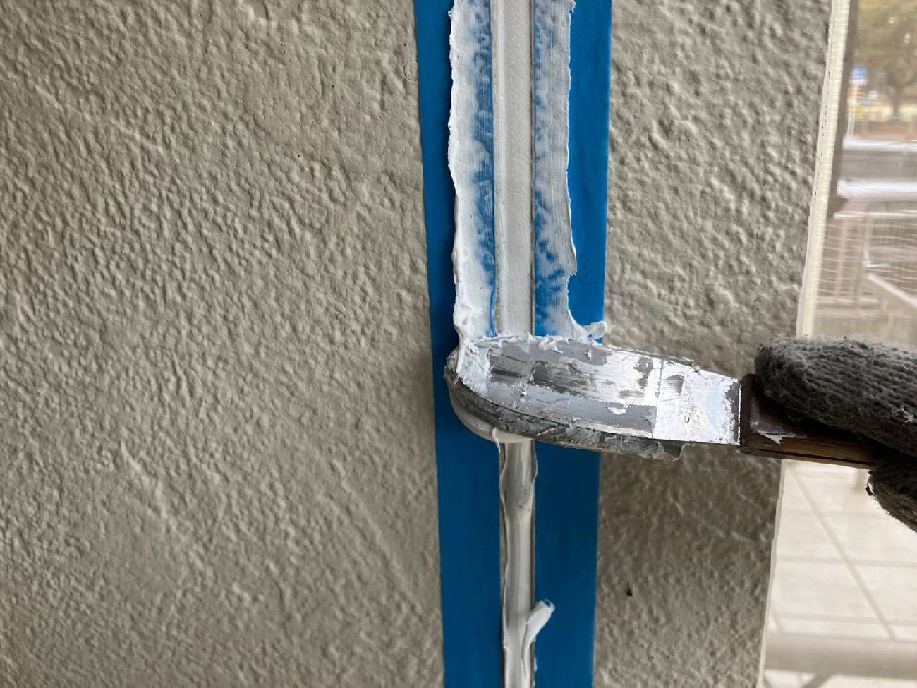 コーキングのへら押え