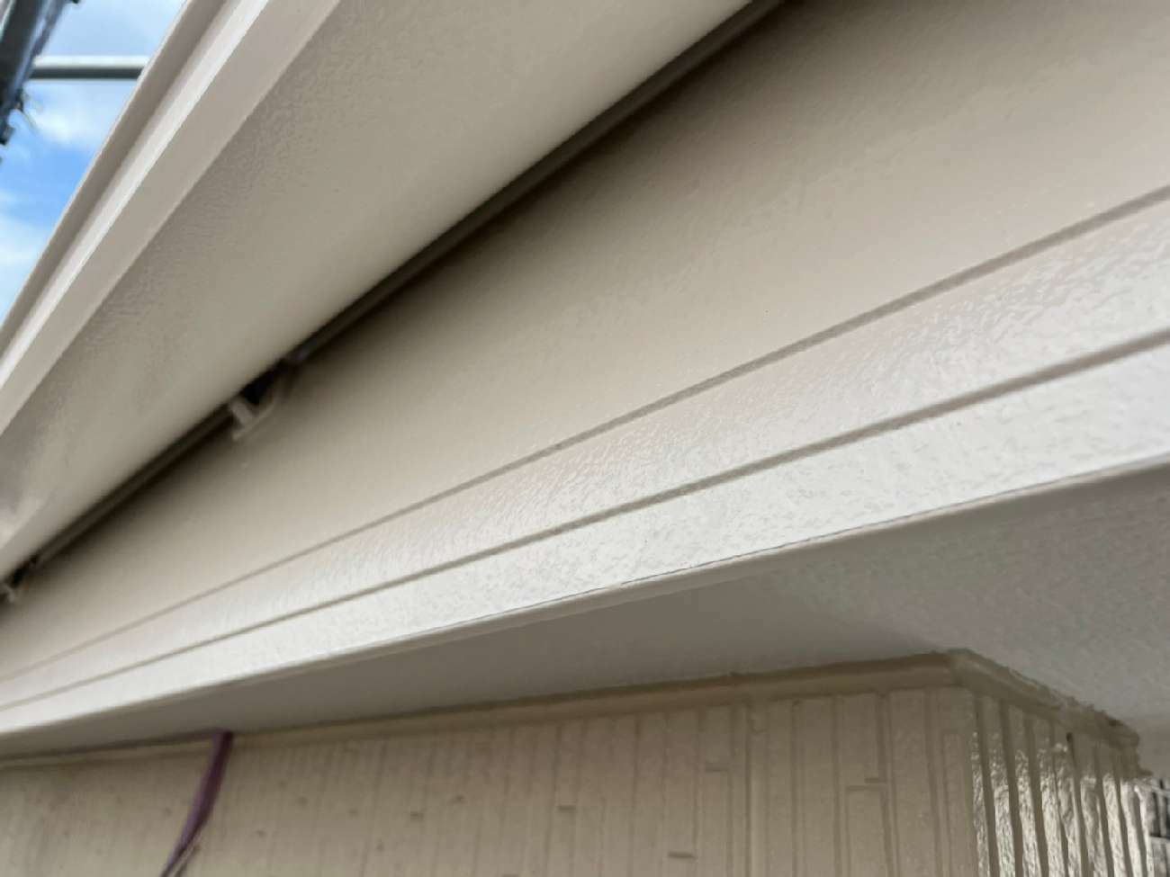 破風や鼻隠しの塗装