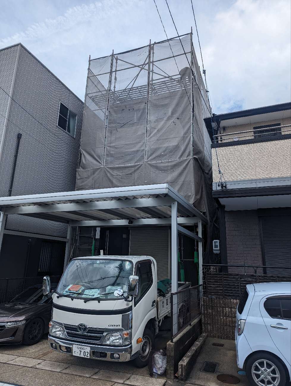 単管足場を設置した様子