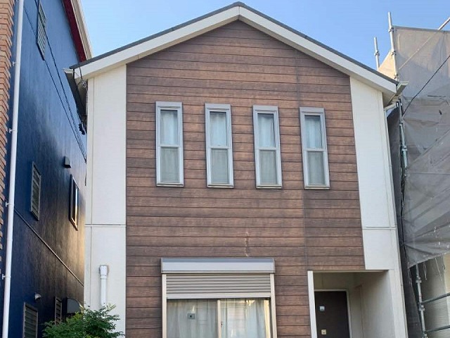 名古屋市南区の住宅で外壁調査、サイディング浮きやコーキングひび割れなどの劣化を確認