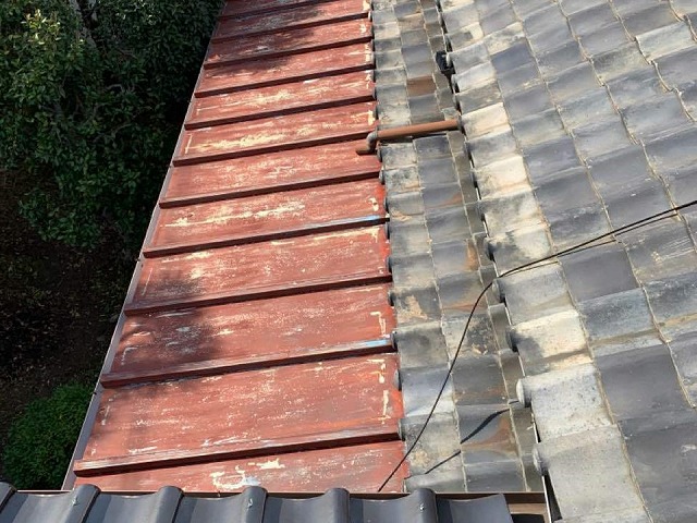 瓦棒葺きトタン屋根の劣化状況