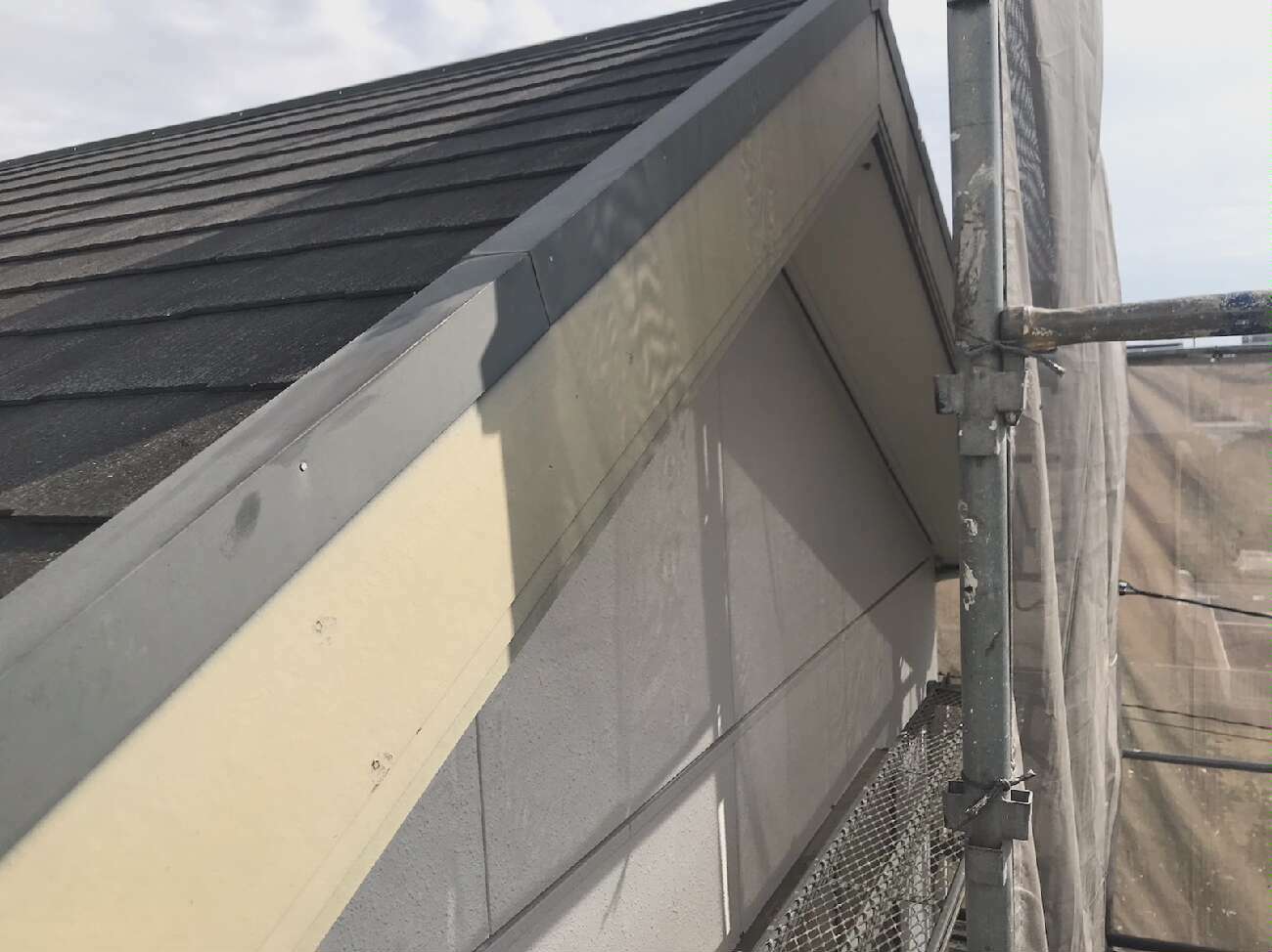 メンテナンス前の屋根