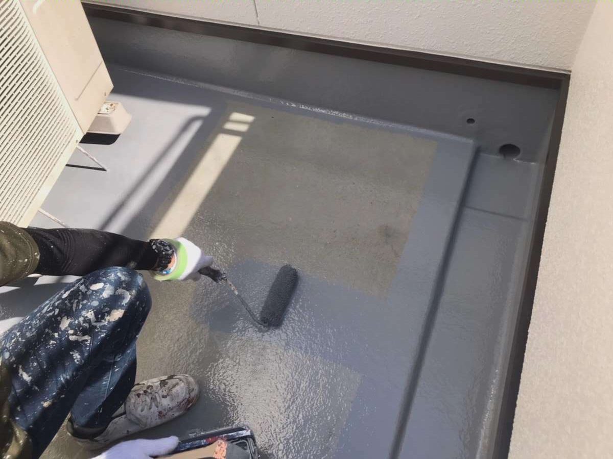 トップコートの2回の重ね塗り